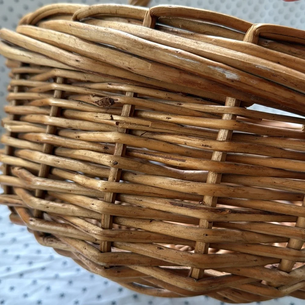 Vintage Wicker Oblong Large Handled Gathering / Storage / Display Basket 17”x15”